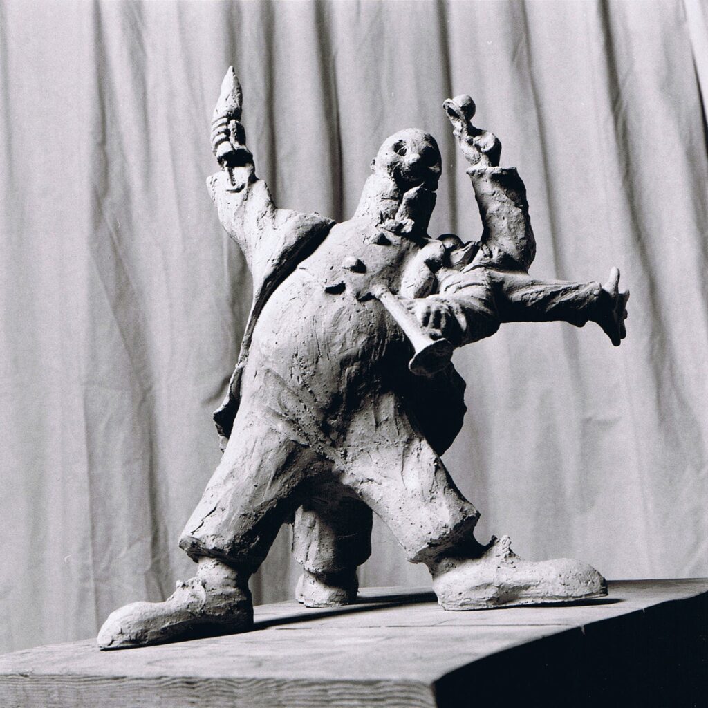 Sculpture terre cuite ronde-bosse personnage