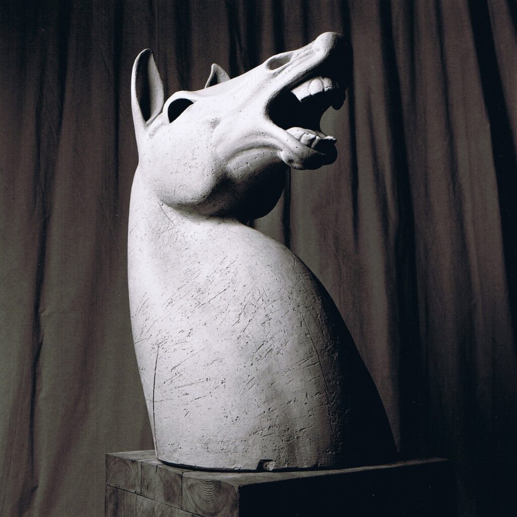Sculpture terre cuite ronde-bosse animal cheval