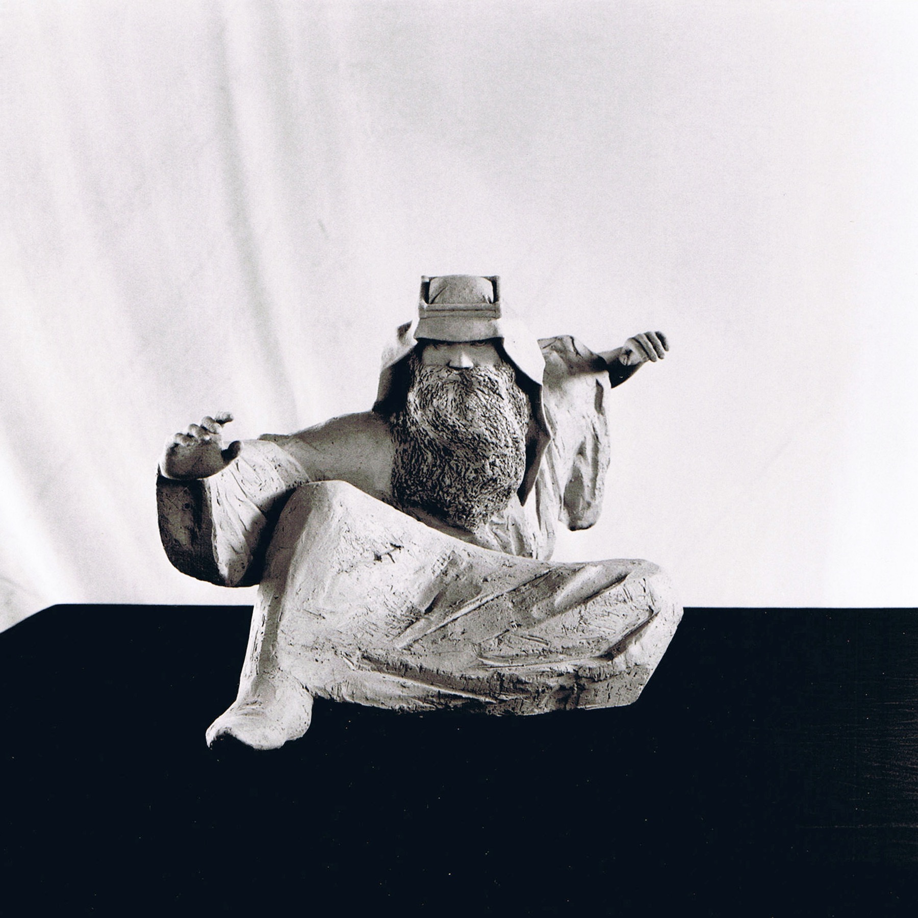 Sculpture terre cuite ronde-bosse personnage