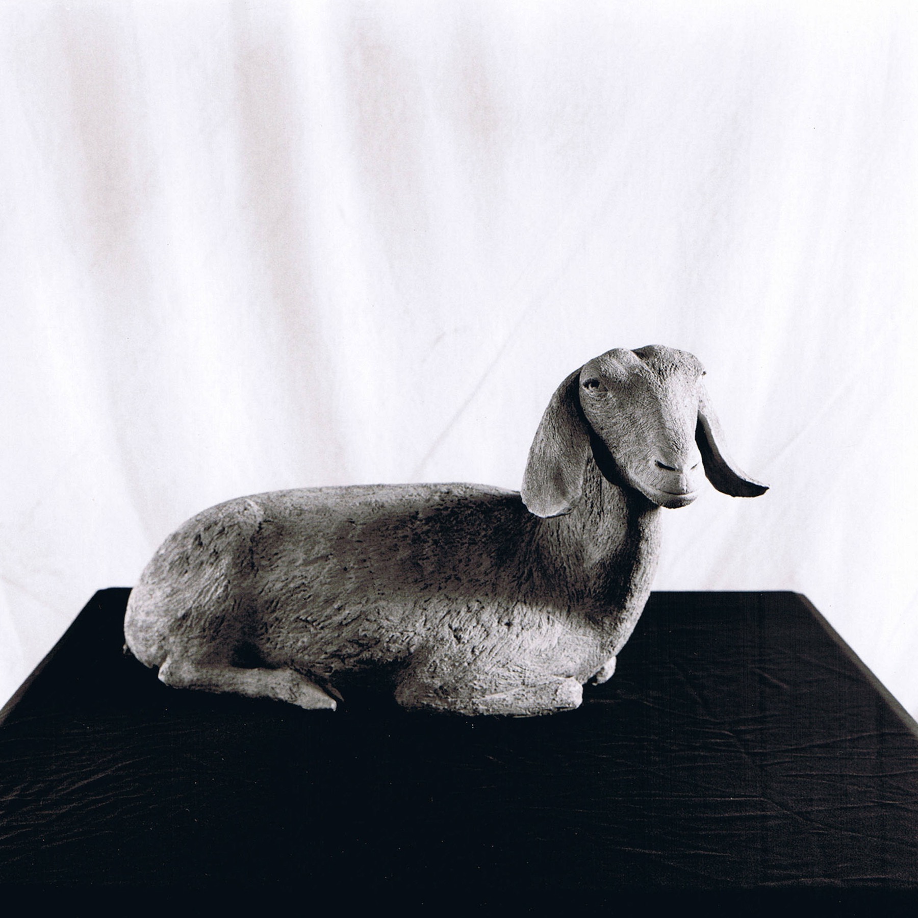 Sculpture terre cuite ronde-bosse animal chèvre