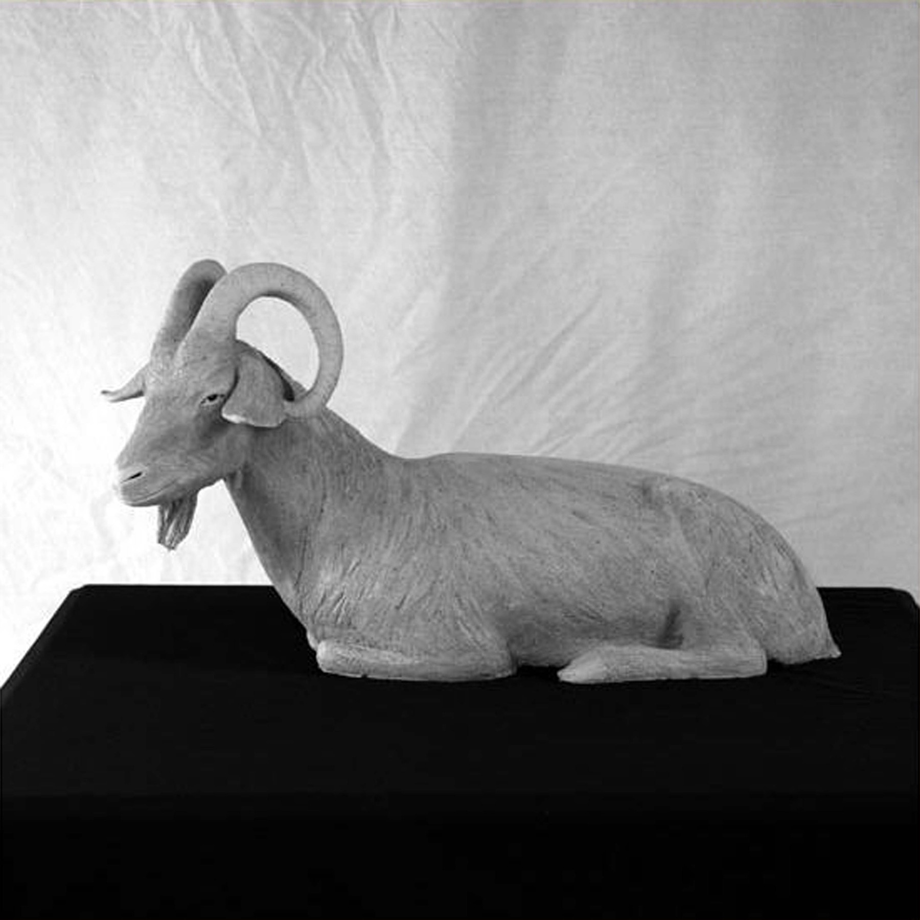 Sculpture terre cuite ronde-bosse animal chèvre