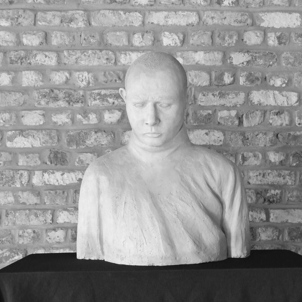 Sculpture terre cuite ronde-bosse Favresse