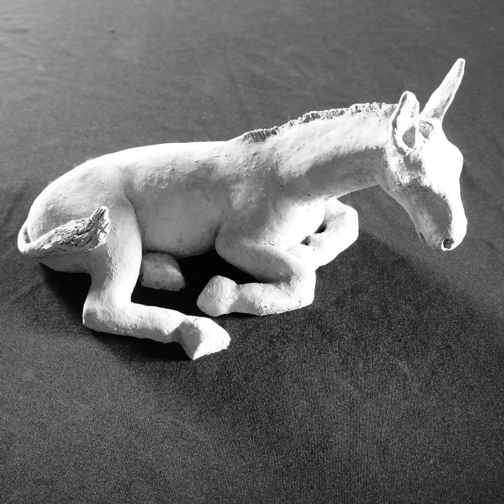 Sculpture terre cuite ronde-bosse animal âne