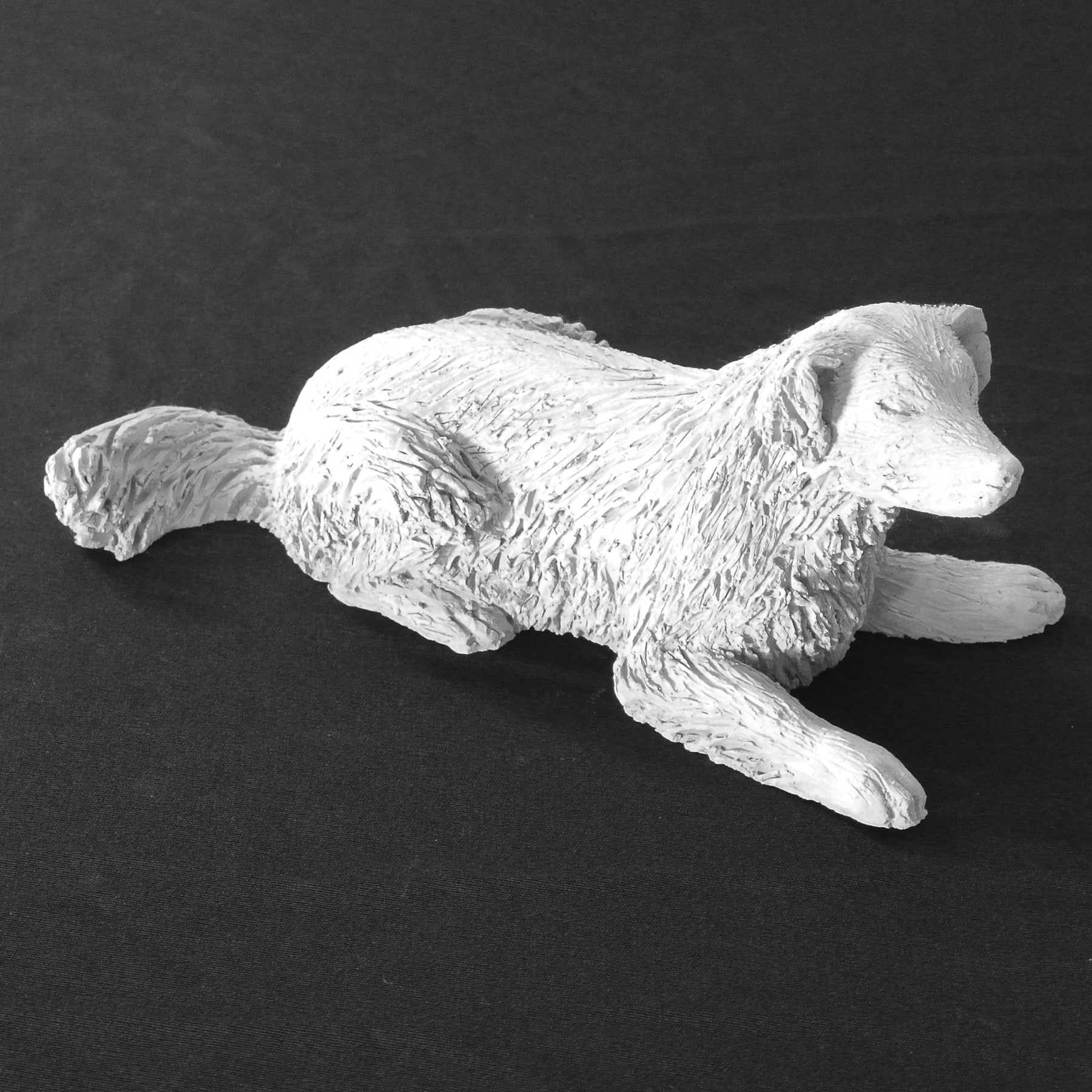 Sculpture terre cuite ronde-bosse animal chien