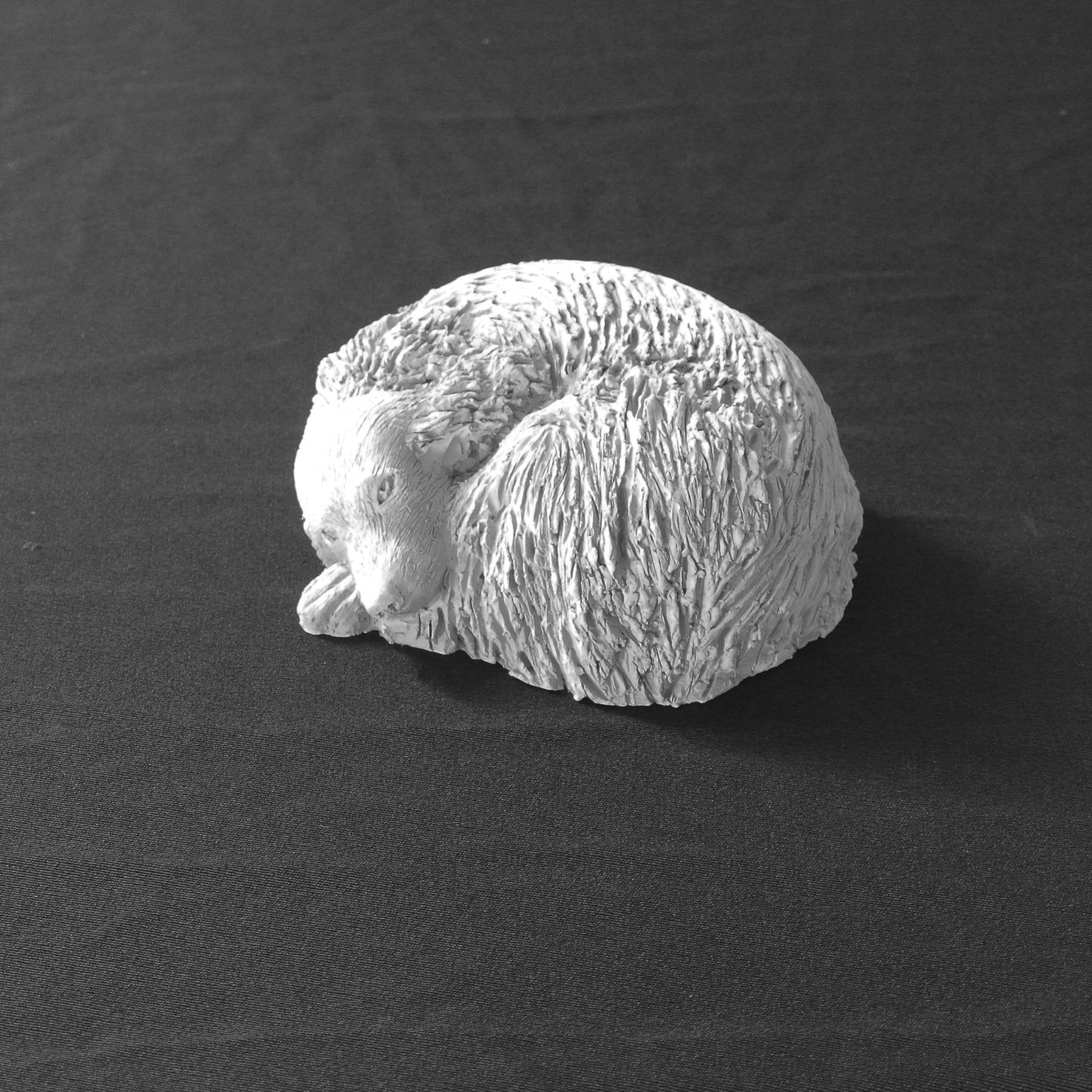 Sculpture terre cuite ronde-bosse animal chien