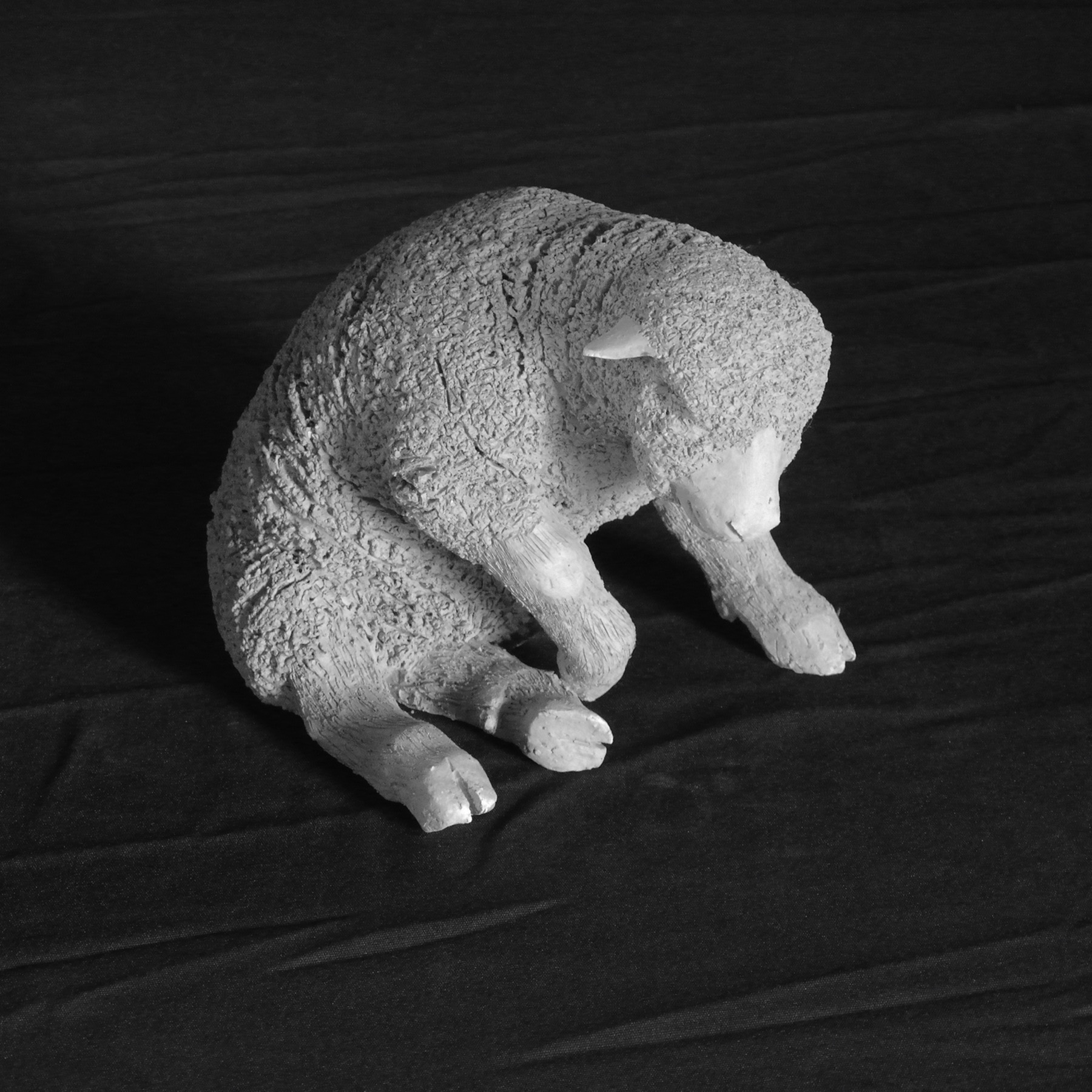 Sculpture terre cuite ronde-bosse animal mouton