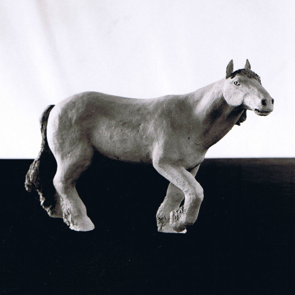 Sculpture terre cuite ronde-bosse animal cheval