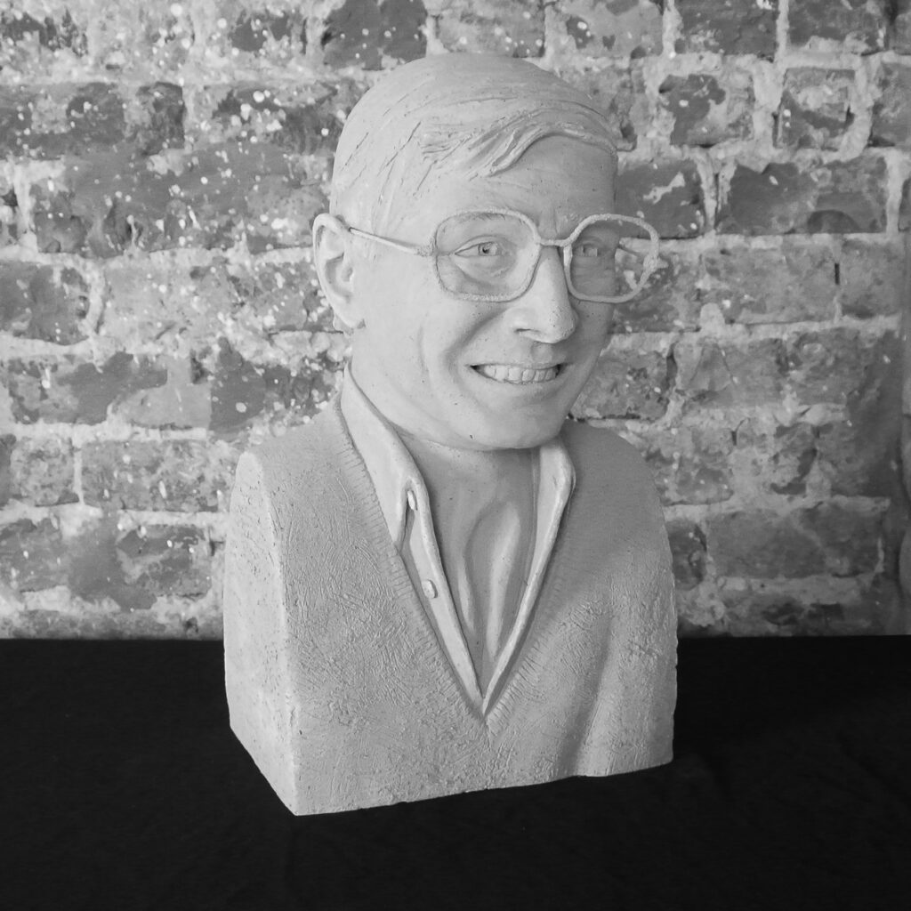 Personnage sculpture terre cuite ronde-bosse